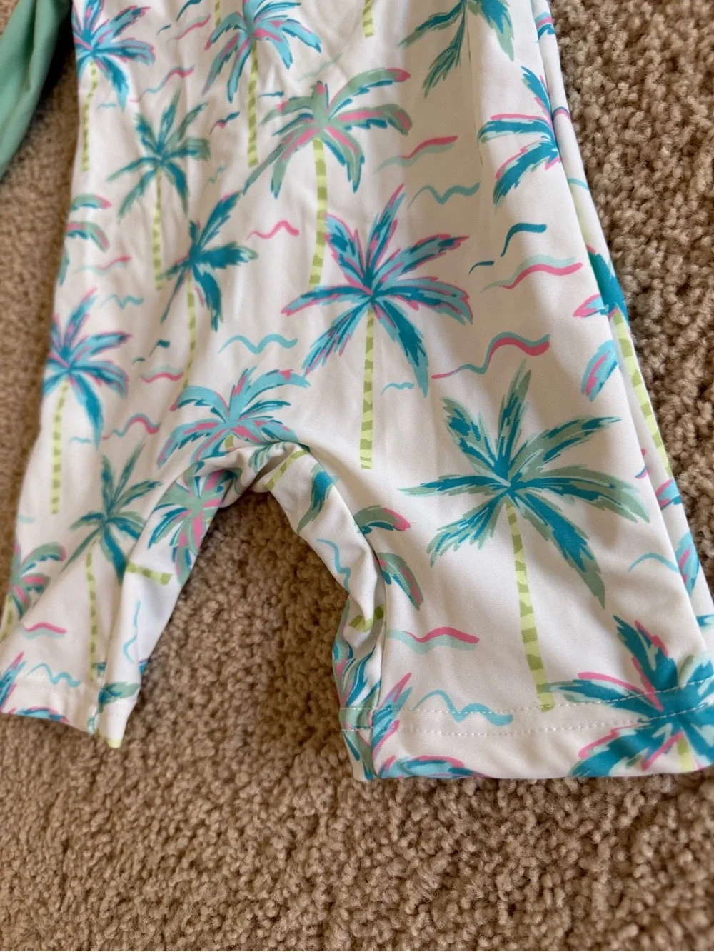 Caden Lane Mint Green Sleeve Palm-Print Long-Sleeve Rashguard